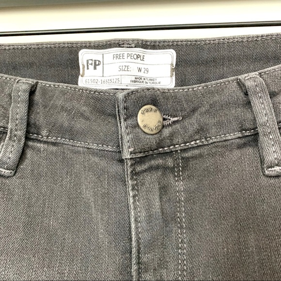 Free People Black Frayed Hem Jeans NWT-29 - Picture 5 of 12